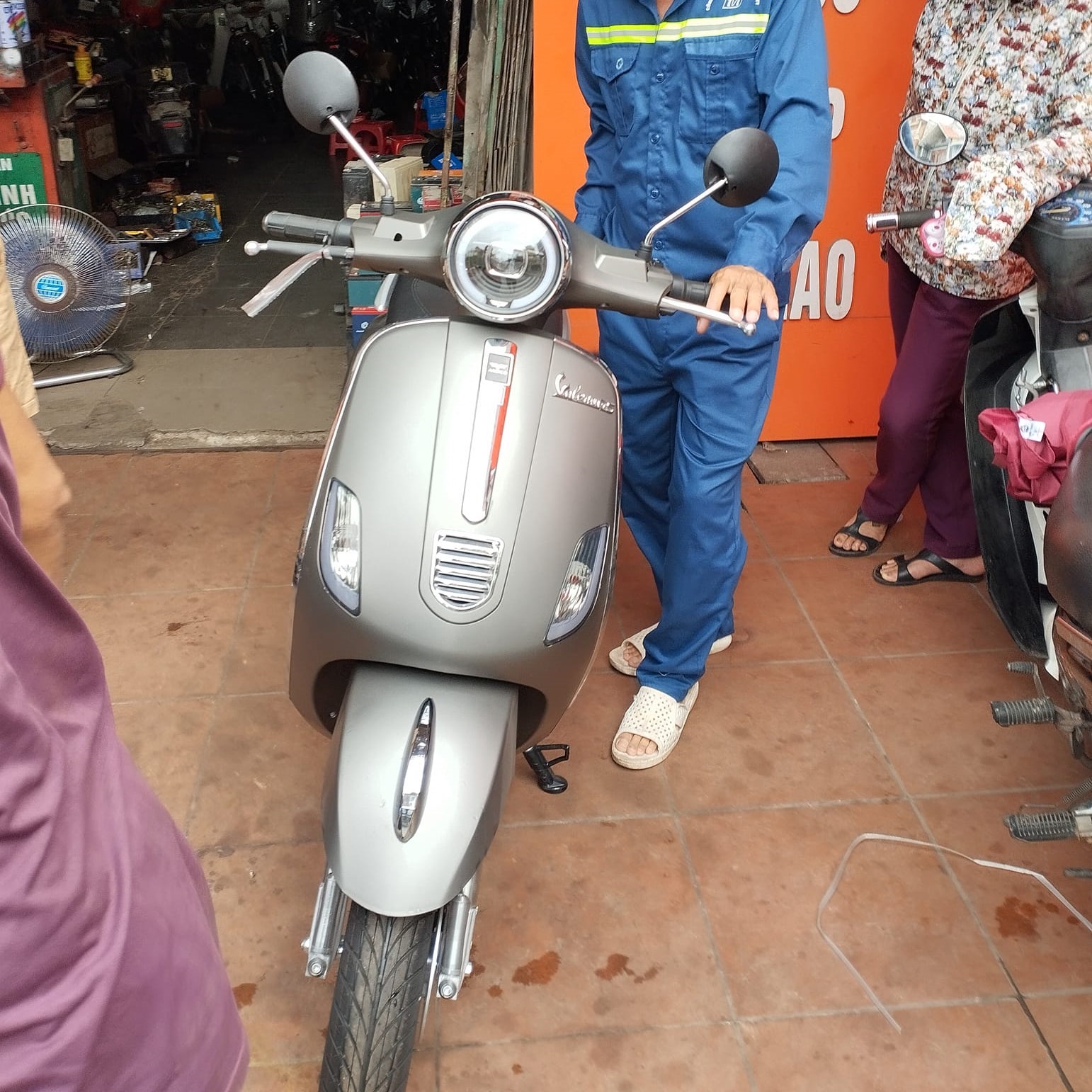 gương xe máy điện