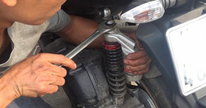 Phuộc xe máy là gì? Khi nào nên thay phuộc xe máy? - Anbico E-bike